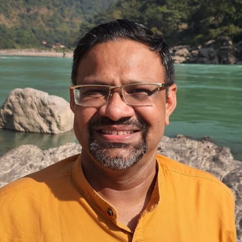 Portrait of Dr. Sumit Sen